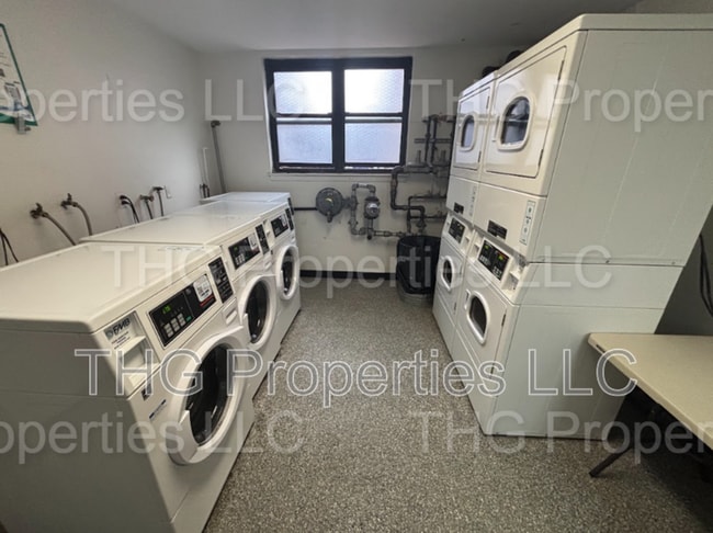 Building Photo - 259 Reynolds Terrace