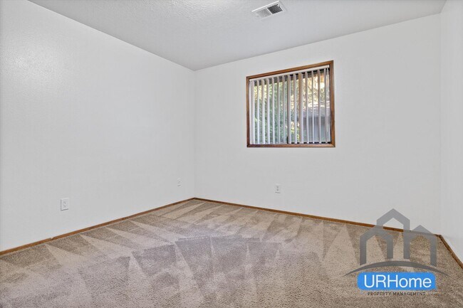 Building Photo - 436 SE 169th Ave