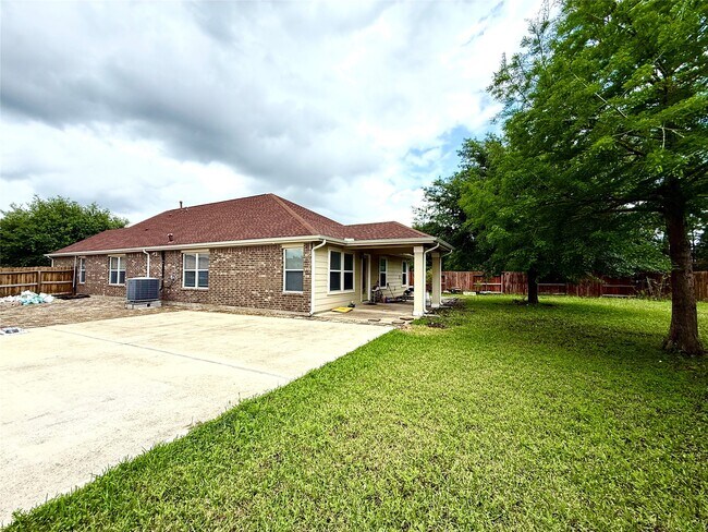 Building Photo - 15906 Arapaho Bend Ln