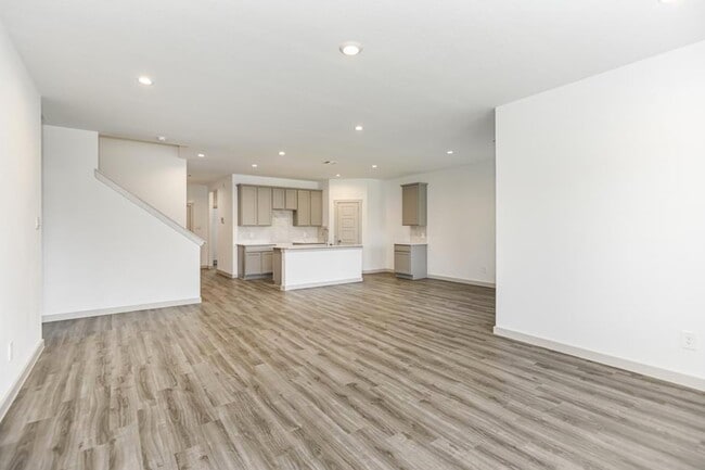 Building Photo - 7918 Brumly Ln