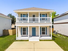 Building Photo - 163 Mosaic Oaks Cir