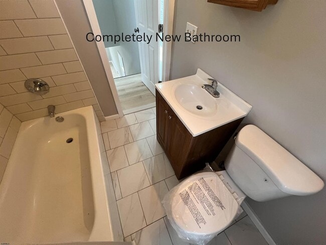 Building Photo - 21 S Spray Ave