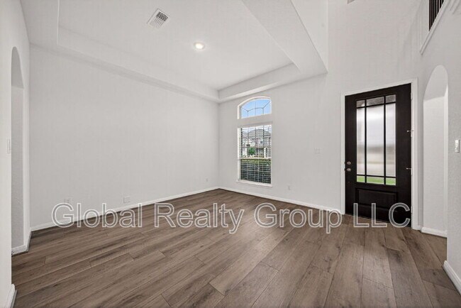 Building Photo - 10064 Mulhouse Dr