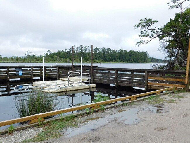 Building Photo - 6222 Harbourside Dr