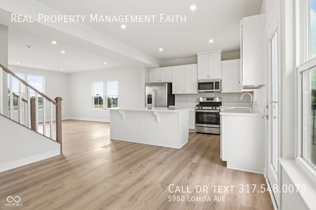 Building Photo - 5980 Lomita Ave