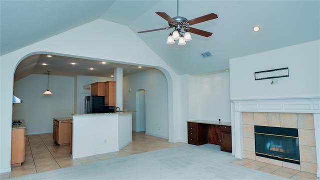 Building Photo - 15846 Grove Crest Dr