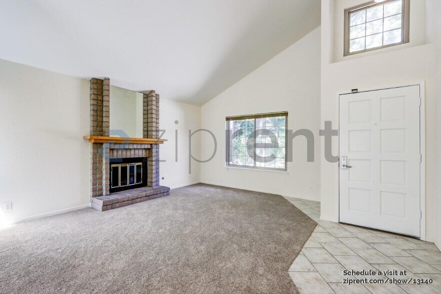 Building Photo - 1936 Lake View Pl