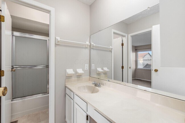 Building Photo - 7609 Seasons Dr