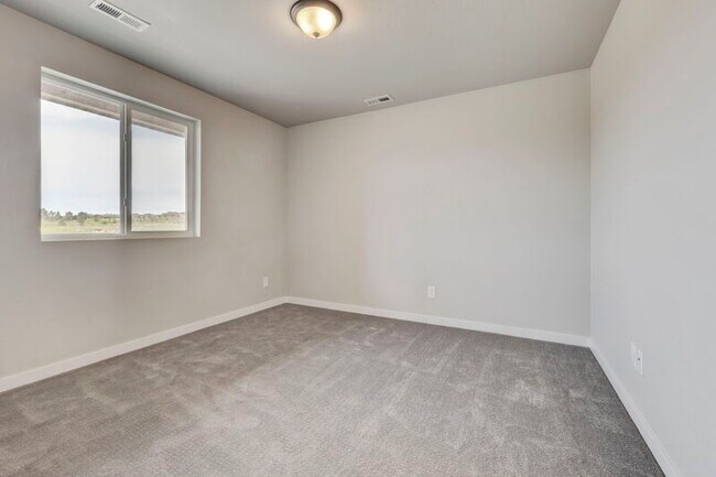 Building Photo - 8714 Vaunt Ct