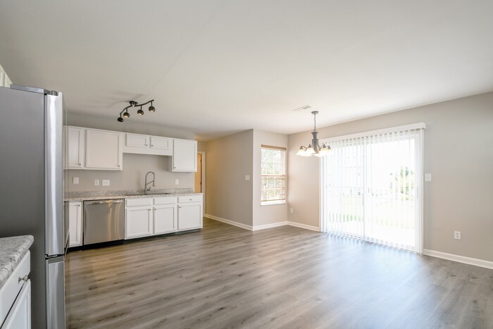Building Photo - 1334 Mulberry Ct