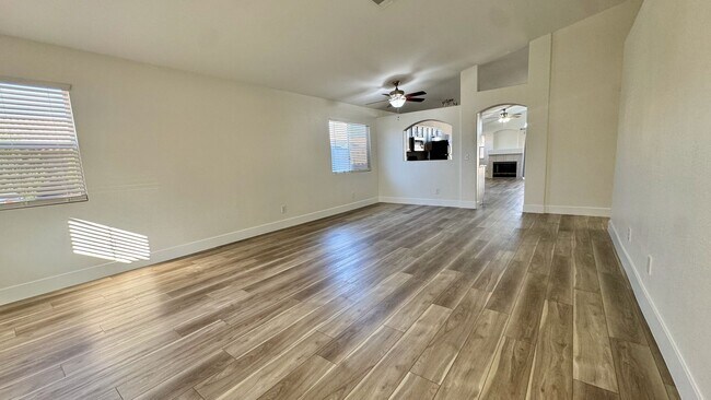 Building Photo - Beautiful Single Story Home Ready for Immediate Move-In