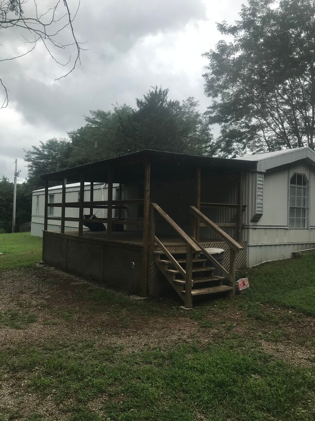 Building Photo - Kirbyville