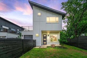 Building Photo - 6300 Santos St