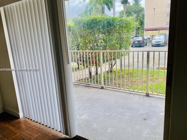 Building Photo - 15221 SW 80th St