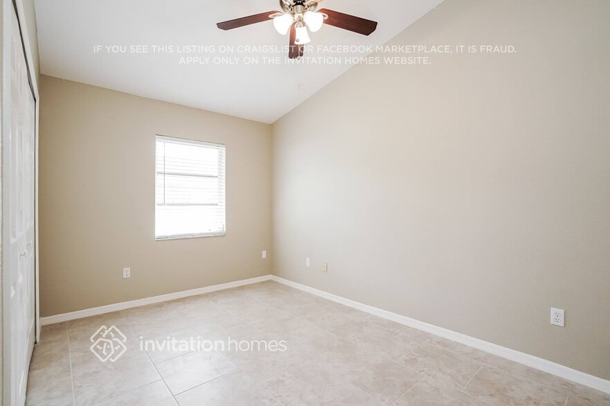 Building Photo - 23156 Hillsdale Ave