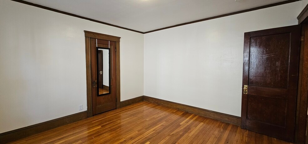 Building Photo - 28 Rawson Rd