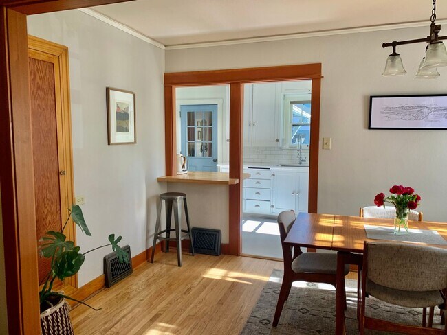 Building Photo - Charming 3 Bed, 2 Bath Craftsman in Missoula’s Coveted University Area