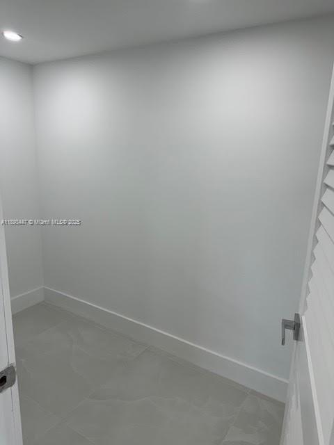 Building Photo - 18021 Biscayne Blvd