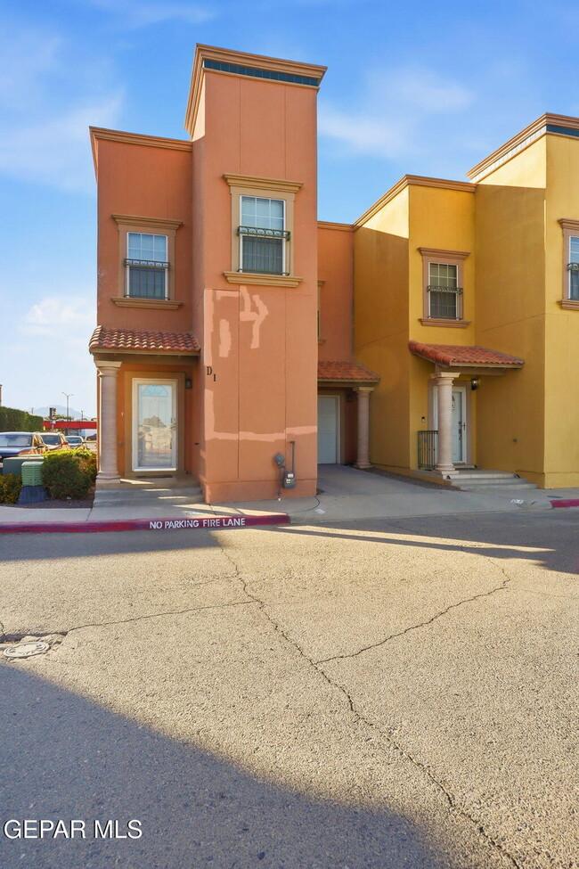 Building Photo - 3150 N Yarbrough Dr