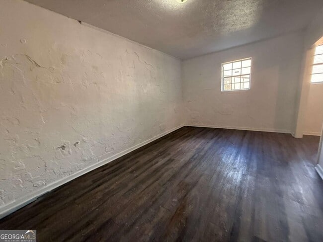 Building Photo - 1071 Laurel Ln NW