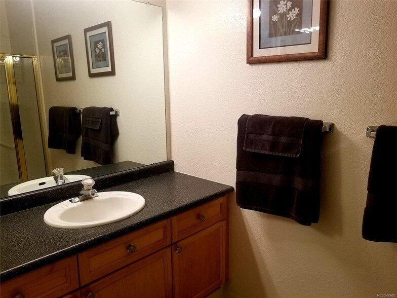 Building Photo - 7394 S Alkire St