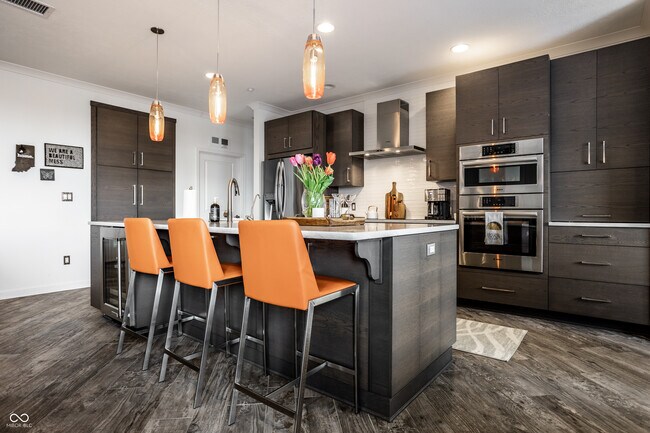 Building Photo - 435 Virginia Ave