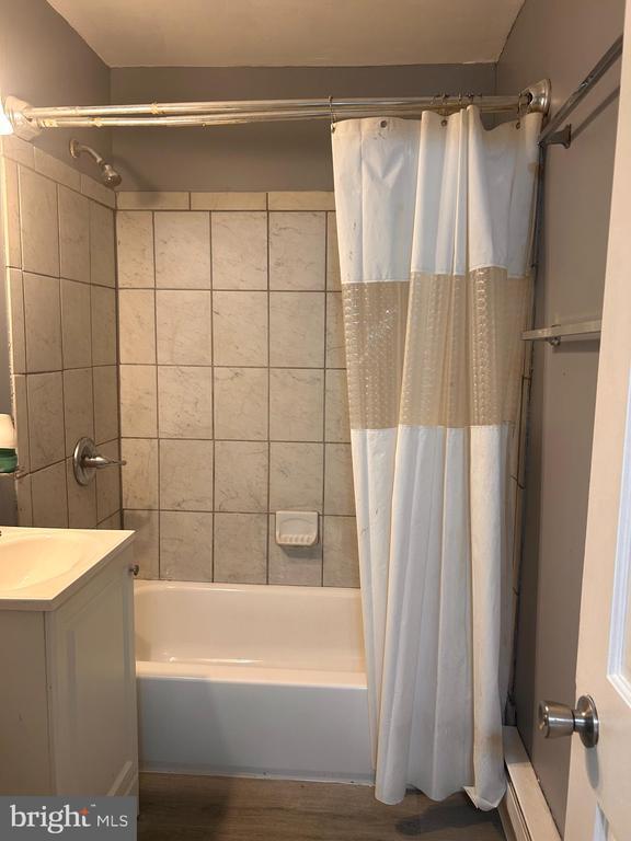 Building Photo - 1021 E Williams Cir