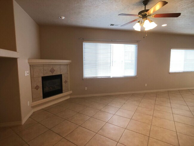 Building Photo - City of Grand Junction 2 Bedroom townhouse