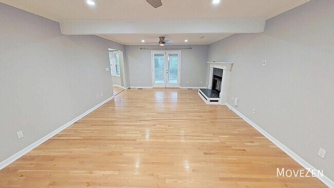 Building Photo - 1407 Hall Blvd
