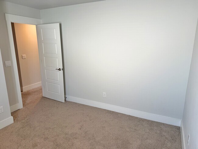 Building Photo - 229 Red Vineyard Wy
