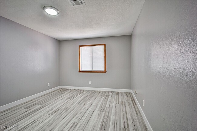Building Photo - 6649 W Tropicana Ave