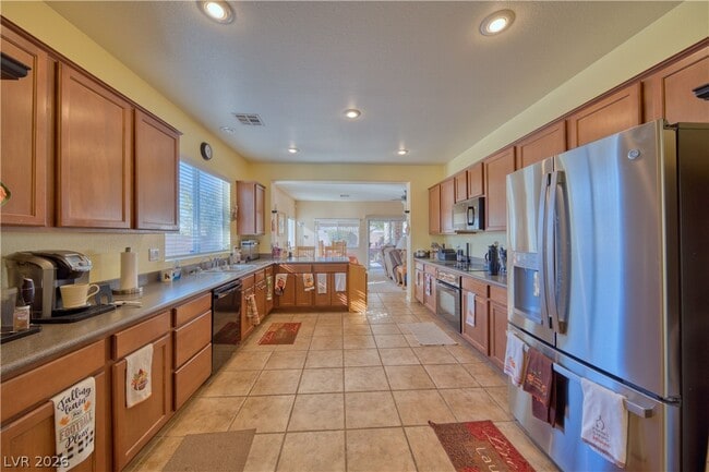 Building Photo - 5720 Al Fresco Ave