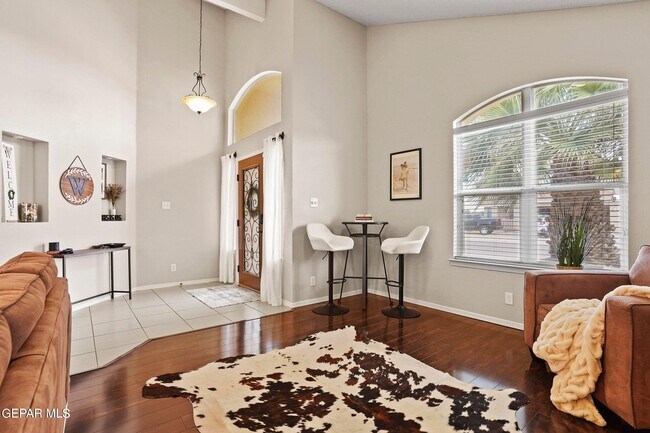 Building Photo - 12529 Paseo Rosannie Ave