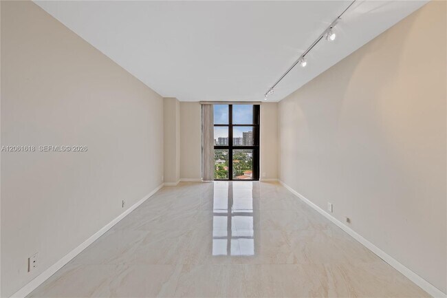 Building Photo - 4000 Towerside Terrace