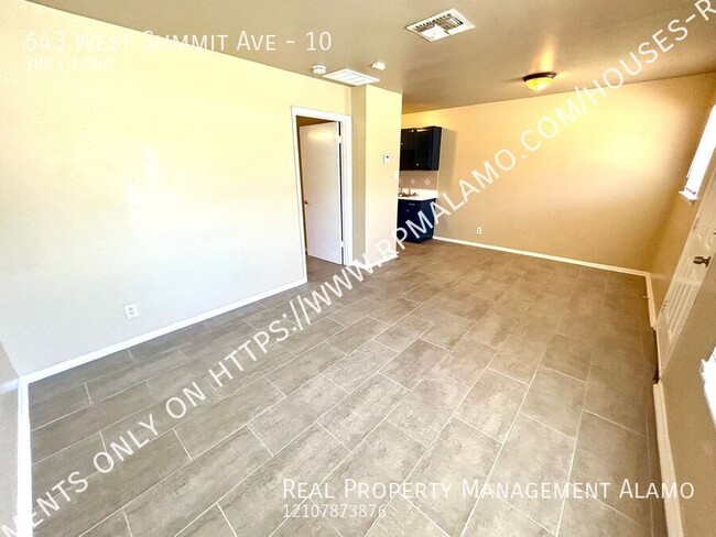 Building Photo - AVAILABLE NOW! 1 Bedroom / 1 Bath Unit Nea...