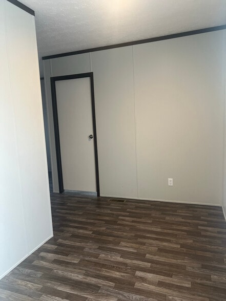 Building Photo - 2001 FM 1195