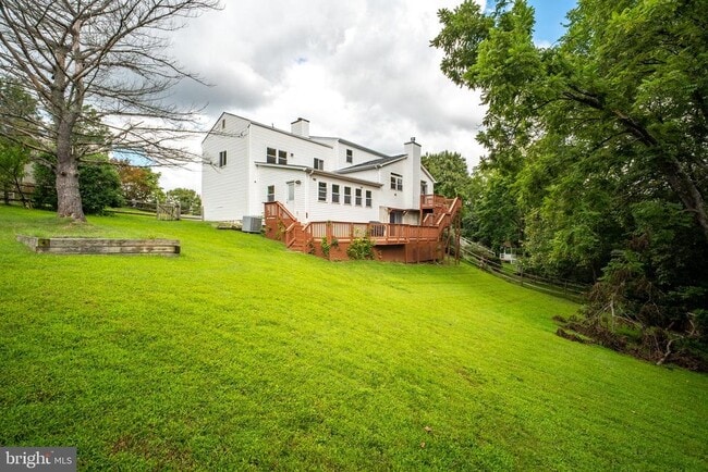 Building Photo - 13320 Scibilia Ct