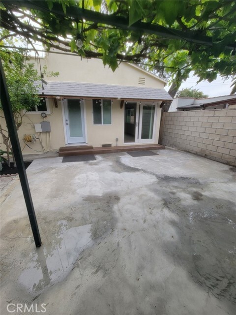 Building Photo - 1011 San Pascual Ave