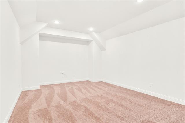 Building Photo - 2414 Thavie St