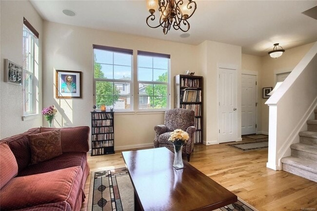 Building Photo - Terrific Two-Story Home in Broomfield!