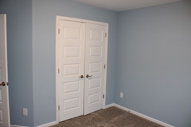 Building Photo - Welcome to your dream home!