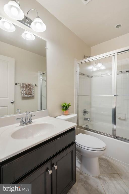 Building Photo - 15981 Marsh Pl