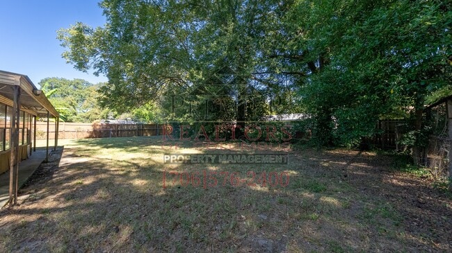 Building Photo - 2220 Gennings Ct