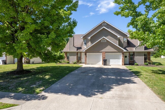 Building Photo - 4401-4403 Cheryl Ct.