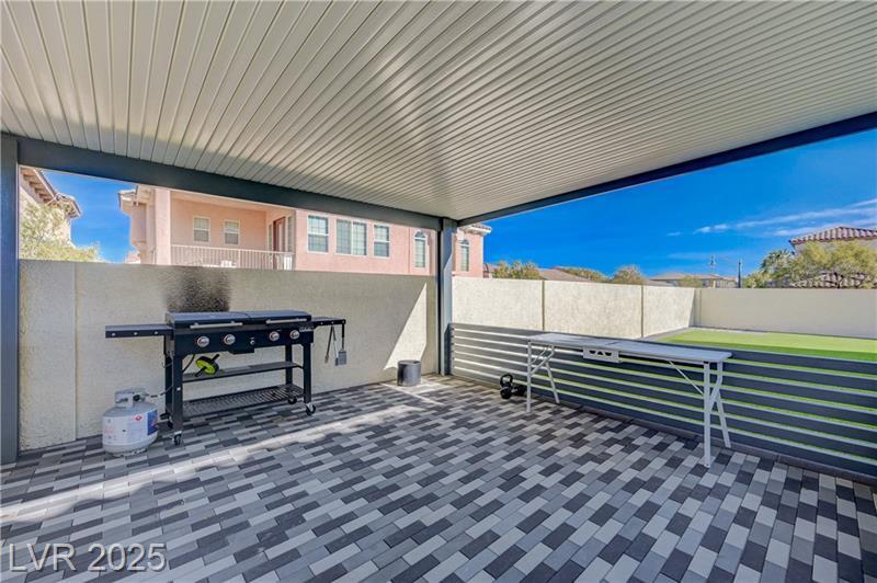 Building Photo - 9738 Bear Trap Ct