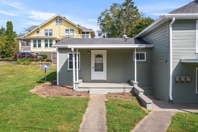 Building Photo - Norwood Avenue