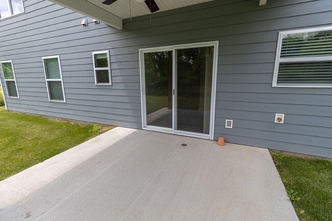 Building Photo - 2801 Amberwood court