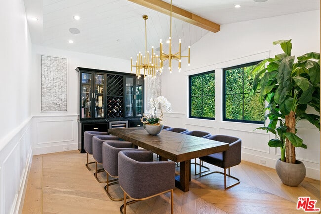 Building Photo - 5911 Beckford Ave