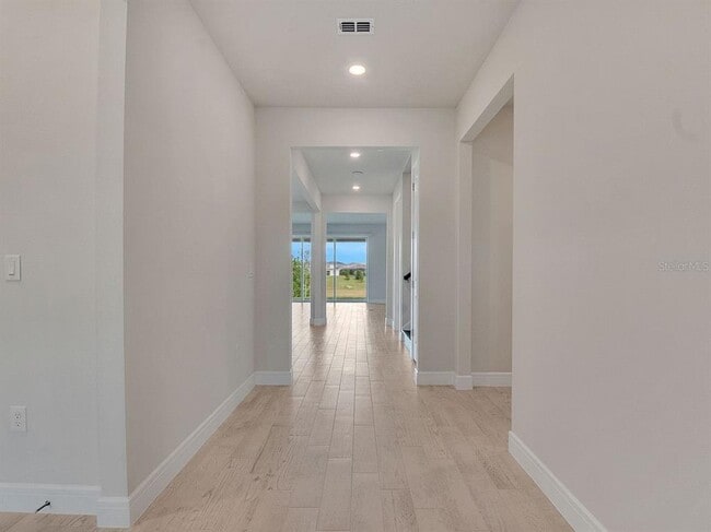 Building Photo - 4532 Gliding Wave St