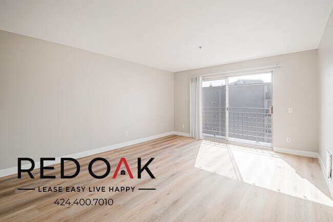 Building Photo - 6700 Franklin Pl